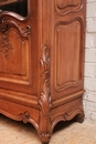 Louis XV style Bookcase in Walnut, France 19th century