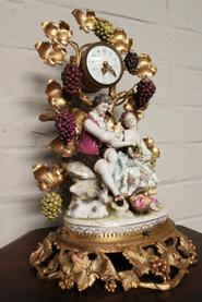 Porcelain and bronze clock 
