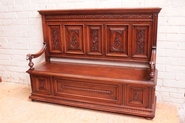 Best quality renaissance style hall bench in walnut