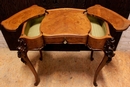 Louis XV style Ladys desk/vanity in Walnut, France 19th century