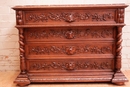 Hunt style Chest of drawers in Oak, France 19th century