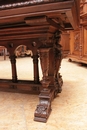 Renaissance style Dinning table in Walnut, France 19th century