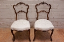 Louis XV style Side chairs in Walnut, France 19th century