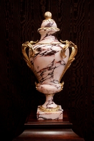 Quality marble and gilt bronze vase cassolette