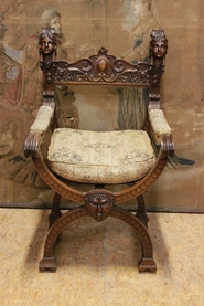 Renaissance arm chair in walnut
