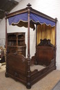 Renaissance style Canopy bed in Walnut, France 19th century