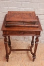 Regency style Table in Walnut, France 19th century