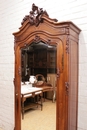 Louis XV style Bedroom in Walnut, France 19th century