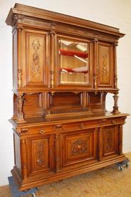 High quality 6 door walnut Henri II cabinet 19th century