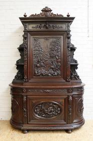 Special oak hunt bombay cabinet 19th century