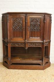 Oak gothic credenza 19th century