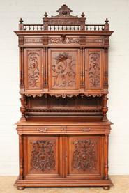 Walnut Henri II cabinet 19th century