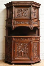 Walnut Henri II cabinet 19 th century