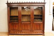 Walnut 3 doors gothic bookcase 19th century