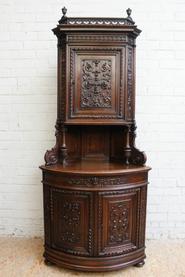 Nice quality walnut renaissance  corner cabinet19th century