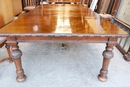 style Table and chairs in Walnut, English 19th century