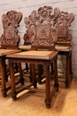 Renaissance style Dinning set in Walnut, France 19th century