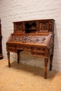 Renaissance style Desk in Walnut, France 19th century