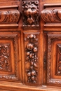 Renaissance style Display cabinet in Walnut, France 19th century