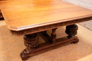 Renaissance style Table and chairs in Walnut, France 19th century