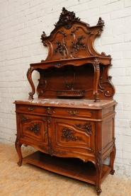 Exceptional walnut Louis XV server