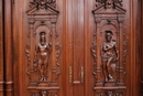 Renaissance style Credenza in Walnut, France 19th century