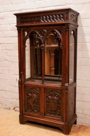 Gothic style display cabinet in oak