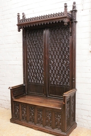 Gothic style hall bench in walnut