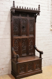 Hooded gothic hall bench in oak