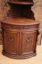 Hunt style Corner cabinet in Oak, France 19th century