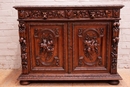 Hunt style Cabinet in Oak, France 19th century