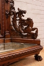 Renaissance style Planter in Walnut, italie 19th century