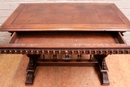 Renaissance style Desk table in Walnut, France 19th century