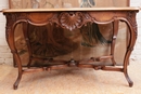 Louis XV style Desk table in Walnut, France 19th century