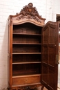 Louis XV style Bedroom in Walnut, France 19th century