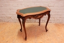 Louis XV style Desk table in Walnut, France 19th century