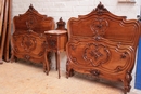 Louis XV style Twin beds and matching end table in Walnut, France 19th century