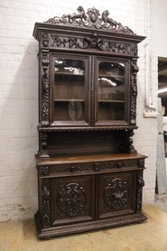 Monumental hunt style cabinet in oak