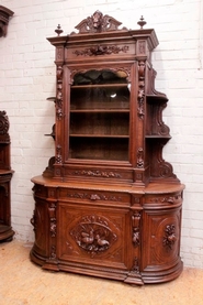 Oak hunt bombe cabinet