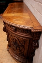 Hunt style Cabinet in Oak, France 19th century