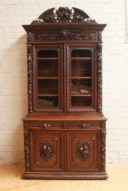 Oak hunt cabinet