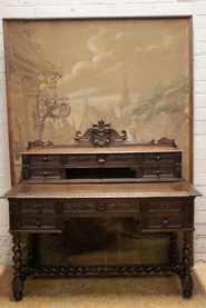 Oak hunt desk