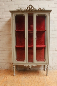 Paint Louis XVI display cabinet