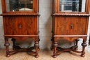 style Display cabinets in Walnut, England 19th century