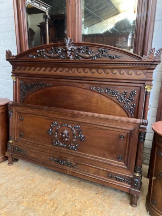 Quality directoire bedroom in mahogany 