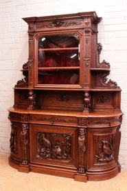 Quality hunt style bombe cabinet in oak