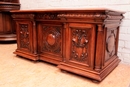 Renaissance style Desk in Walnut, France 19th century