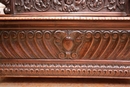 Renaissance style Hall bench in Walnut 19th century