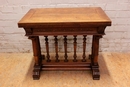 Renaissance style Table in Walnut, France 19th century