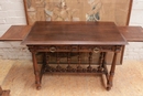 Renaissance style Desk table in Walnut, France 19th century